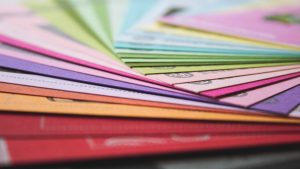 distintos-papeles-suministros-oficina
