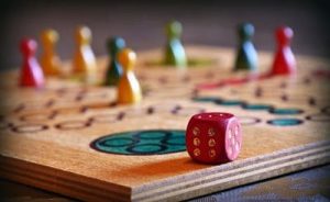 juegos de mesa y regalos de papelería