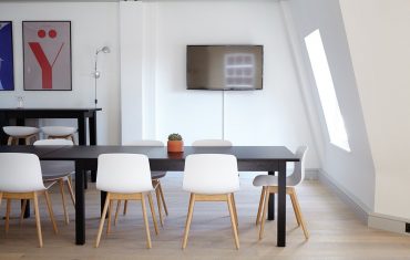 Beneficios de las pizarras interactivas en tu negocio