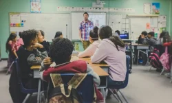 Top 15 programas educativos para usar con pantallas interactivas en la educación